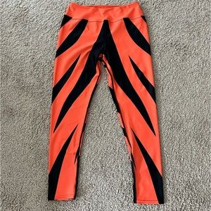 WOMEN’s Striped Orange & Black Leggings XL Cincinnati Bengals